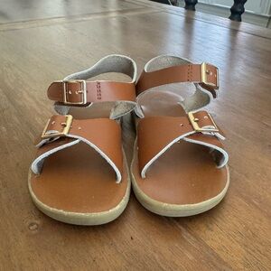 EUC. Footmates Tide Sandal. Tan. Size 10.